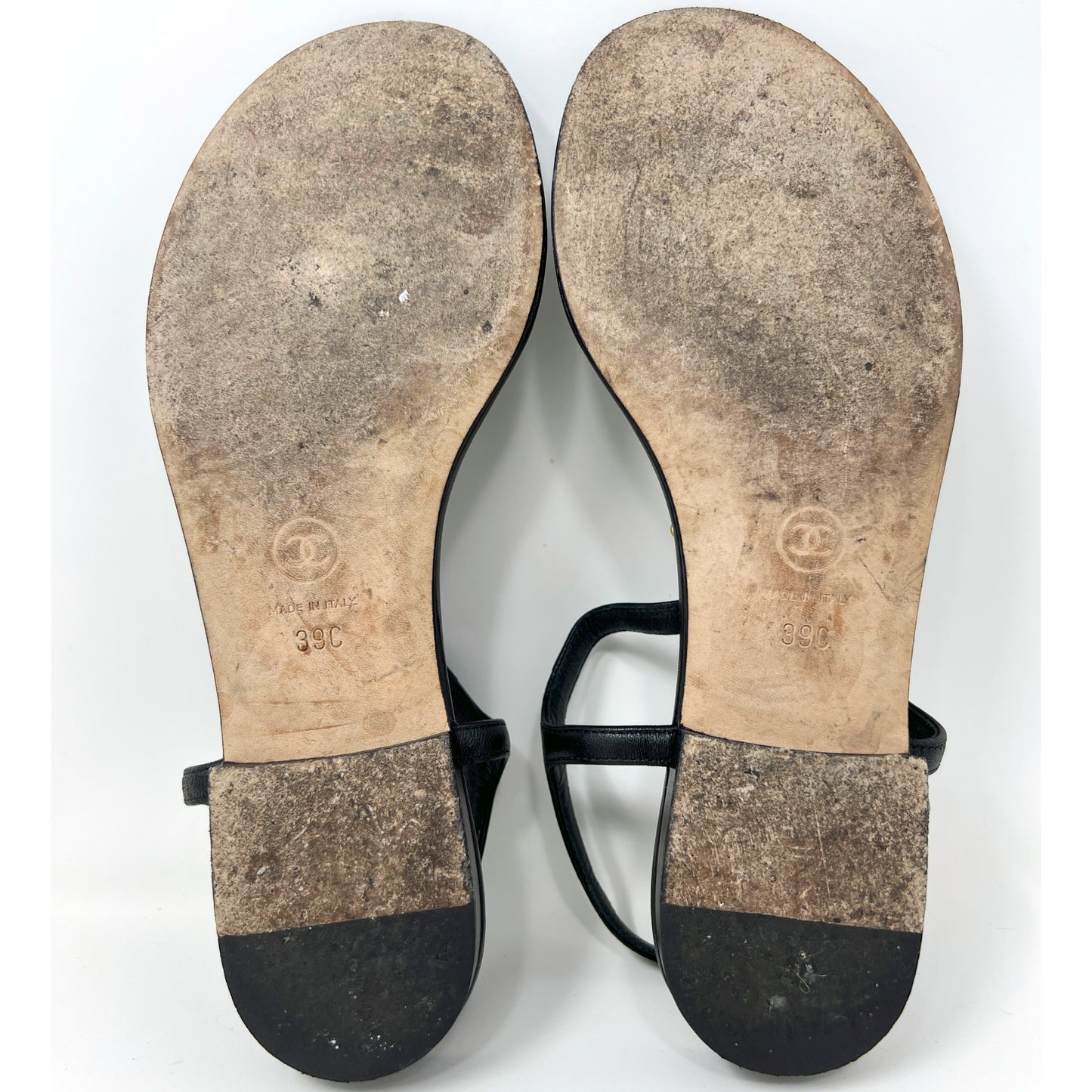 Chanel Black Leather Gold Metallic Interlocking Logo Flat Thong Sandals Size EU 39