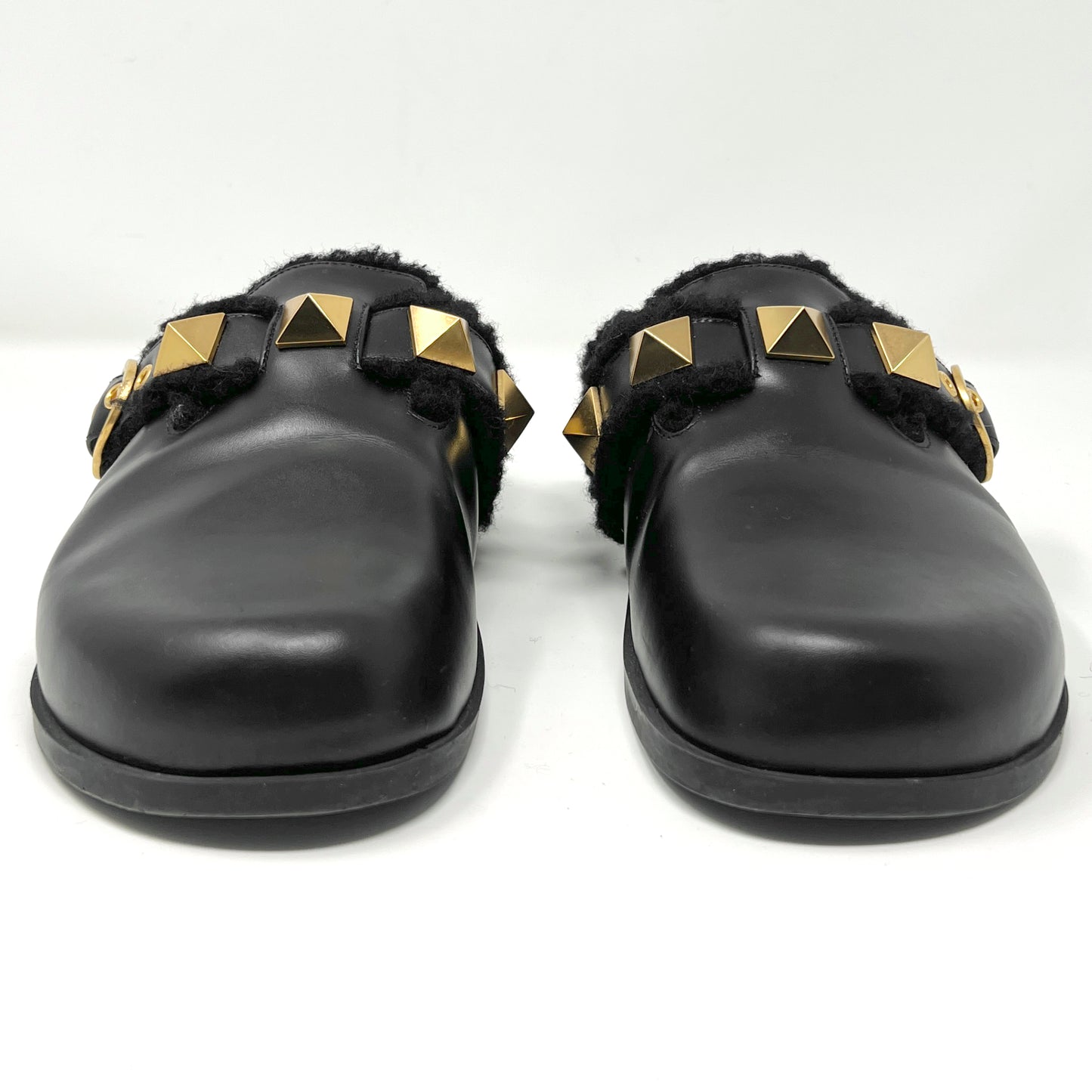 Valentino Garavani Roman Stud Shearling Lined Sabots Slippers Slip On Mules Size EU 37.5