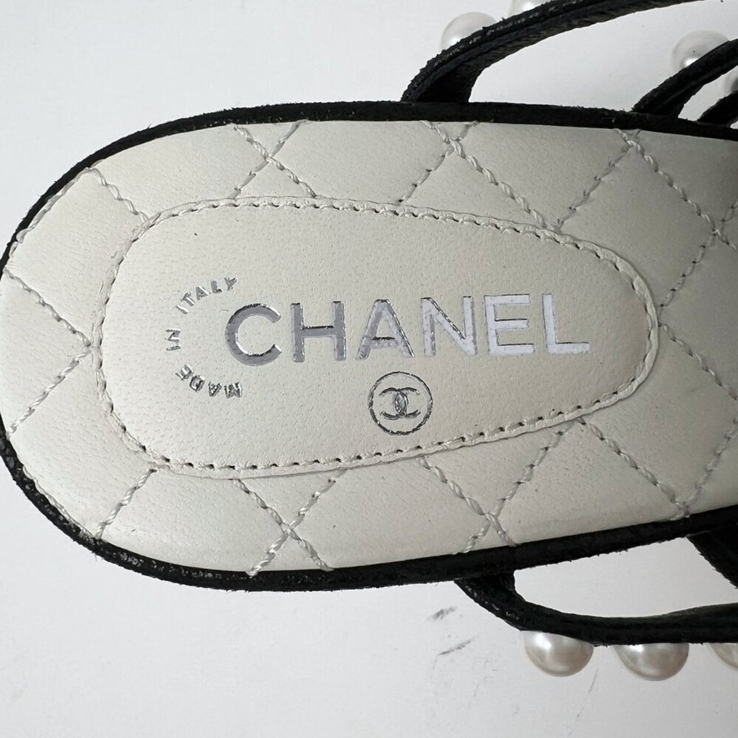 Chanel 18S Pearl Strappy Sandals Black Cracked Lambskin Heels Size 39 EU / 9 US