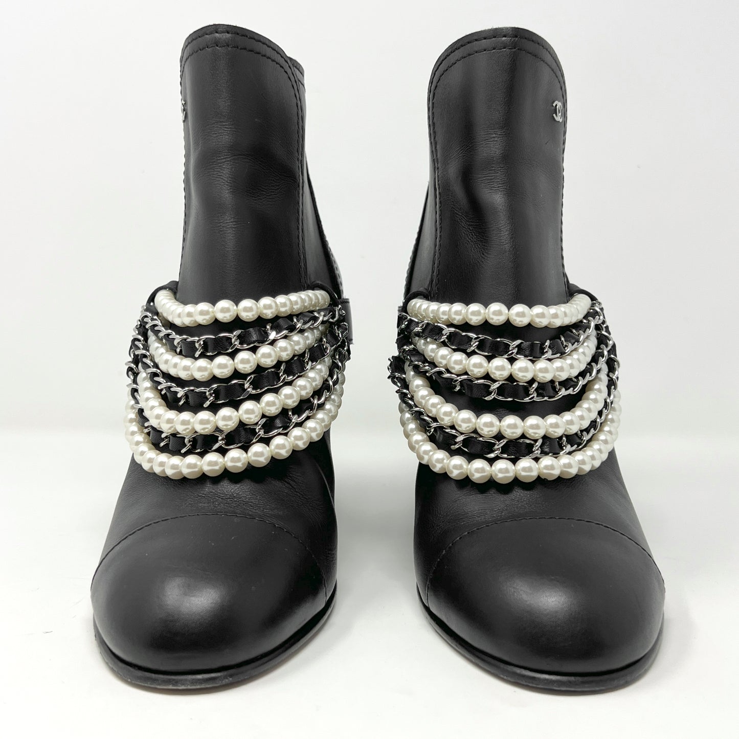 Chanel 2018 Black Leather Cap Toe Pearl Chain Ankle Boots Size EU 40