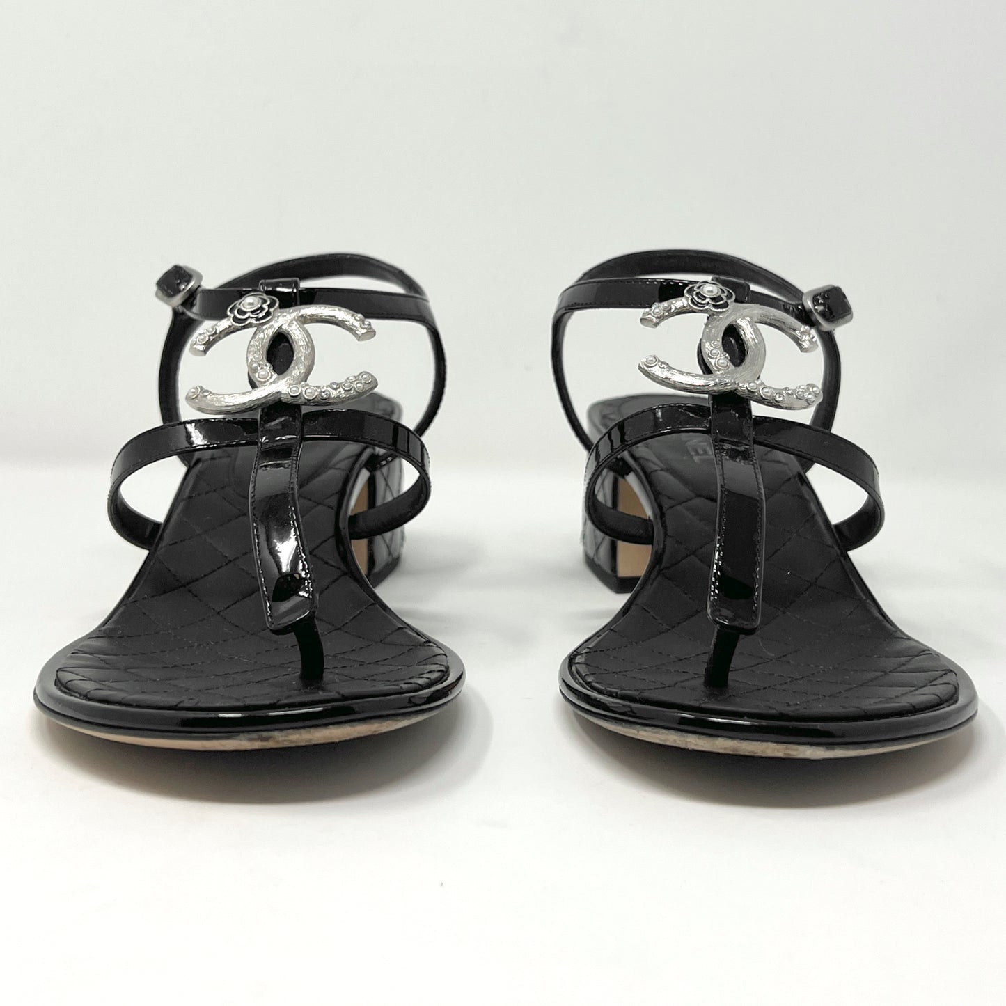 Chanel Black Quilted Patent Leather Silver Metal Logo Block Low Heel Sandals Size EU 39.5