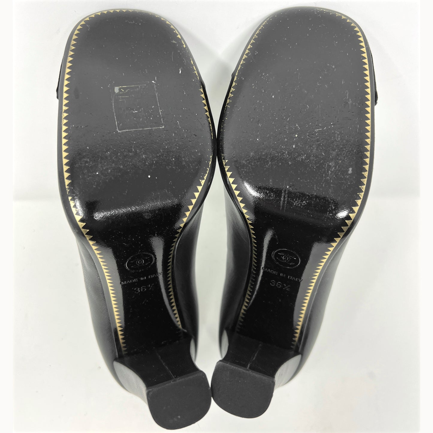 Chanel Black Velvet Cap Toe Interlocking Logo CC Calf Leather Block Heels Pumps