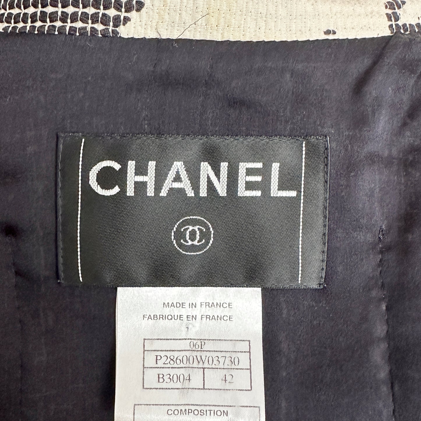 Chanel 2006 Spring Collection Tweed Logo Collar Blazer Jacket Size EU 42