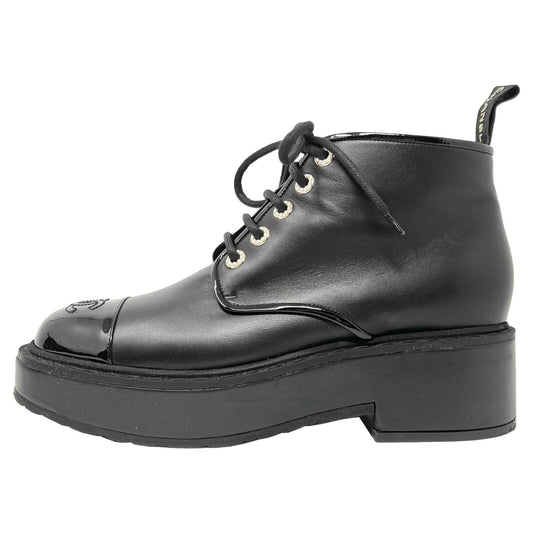 Chanel Black Leather Logo Cap Toe Pearl Detail Laceup Combat PlatformAnkle Boots